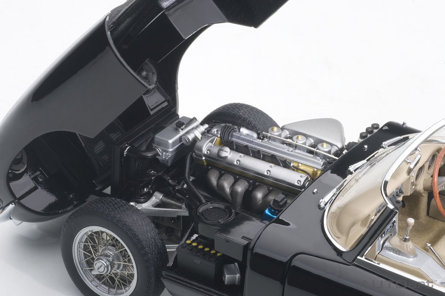 AUTOart 1/18 JAGUAR E-TYPE COUPE series I 3.8 ◇ オート